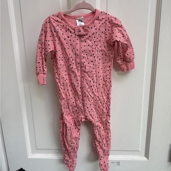 NWOT Gerber 6-9M Girls Pink & Black Long Sleeve Footie Onesie Pajamas - Picture 1 of 4